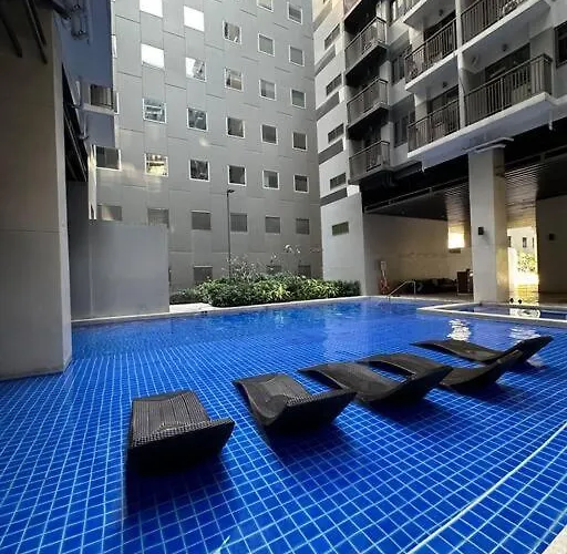Mall Of Moa S Residences , Ikea Pasay , Naia Airport , Bay Manila