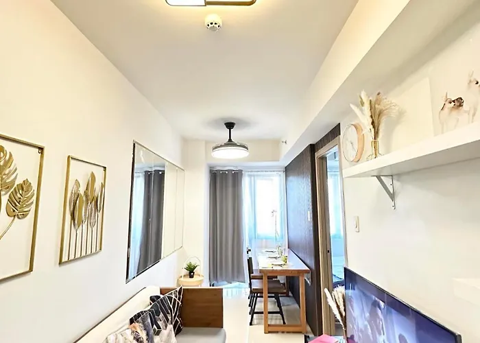 Mall Of Moa S Residences , Ikea Pasay , Naia Airport , Bay